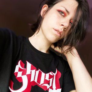 Meet your Posher, Kasey